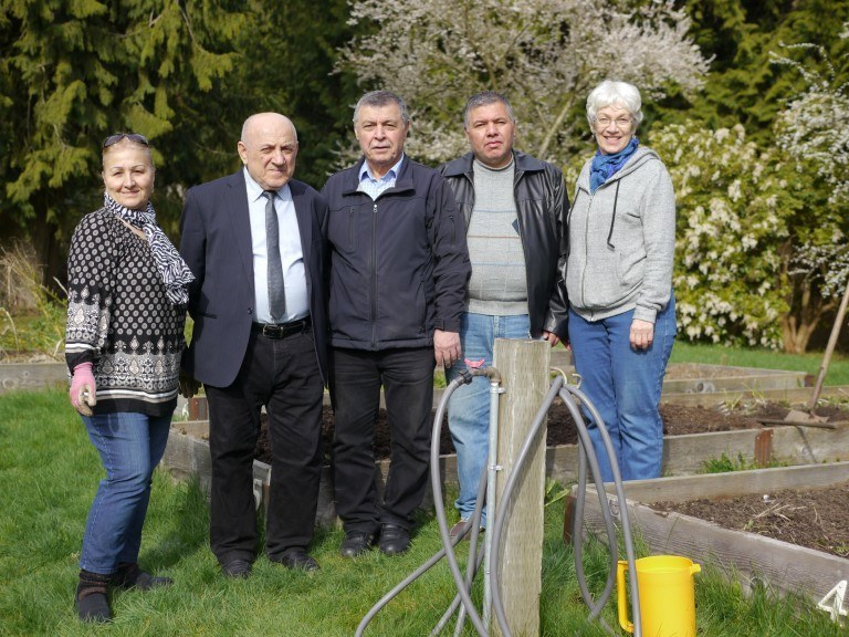 St-Luke-CG-Iraqi-gardeners-768x576