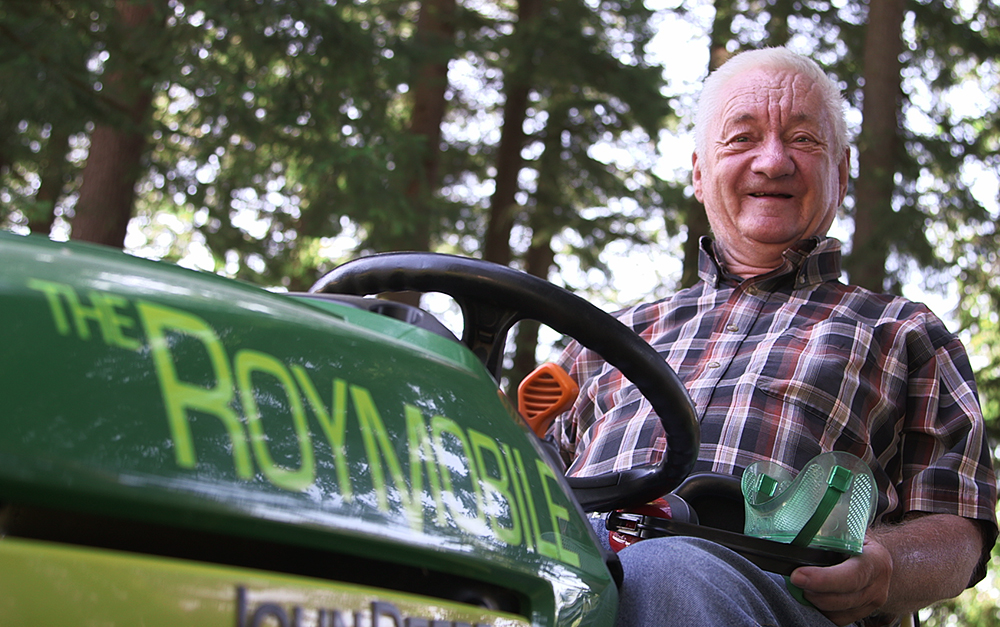 Roy on the Roymobile