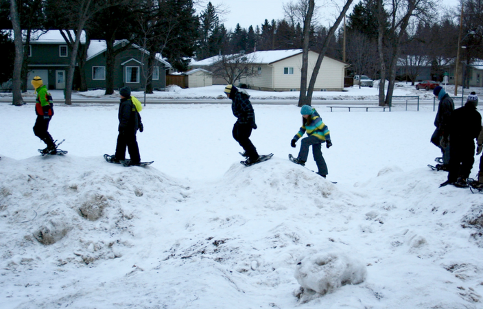 Kids Snowshoeing