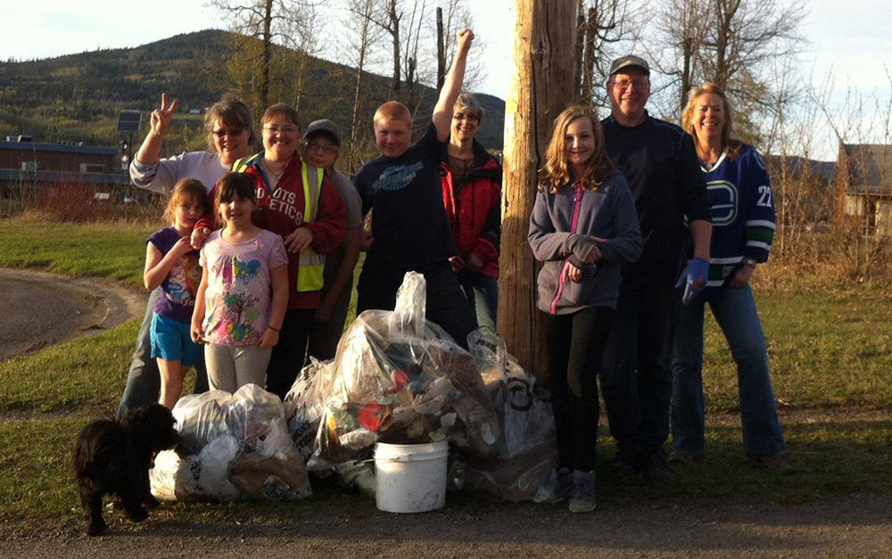 Community Clean Up in Buck Creek
